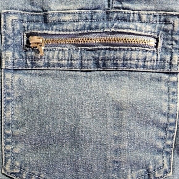 Acezung Women's Jeans Size 12 Capri Flap Pouch Pockets Medium Wash - Picture 12 of 14